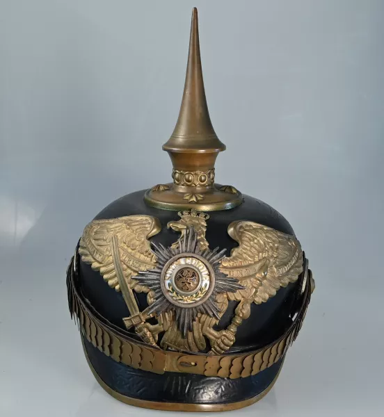 Prussian Garde Infantry Officer Pickelhaube Visuel 1 principal